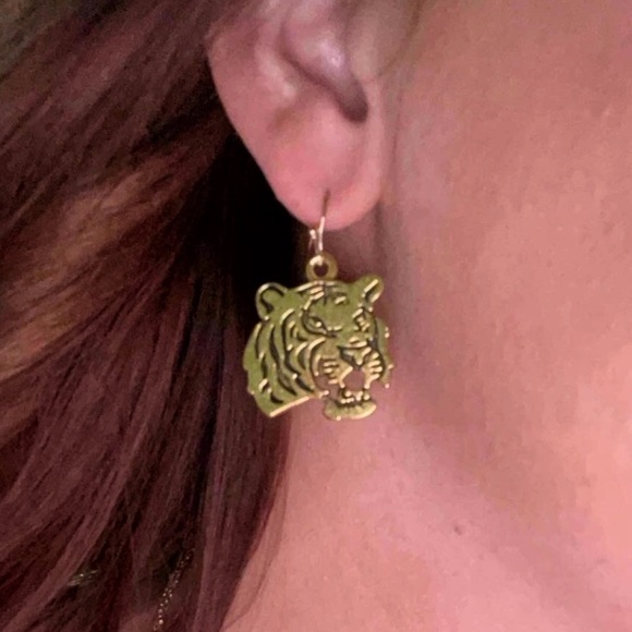 New Golden Etched Tiger Earrings | Auburn Tigers | LSU | Clemson Mascot Football - Picture 3 of 16
